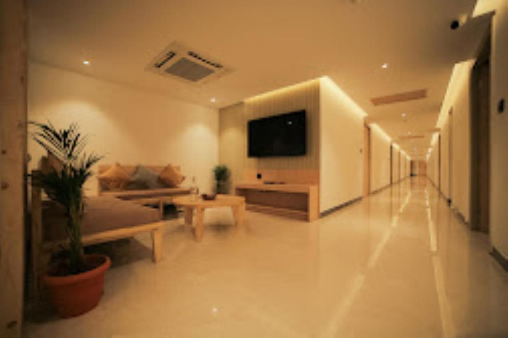 Hotel Max Prime, Madurai Esterno foto